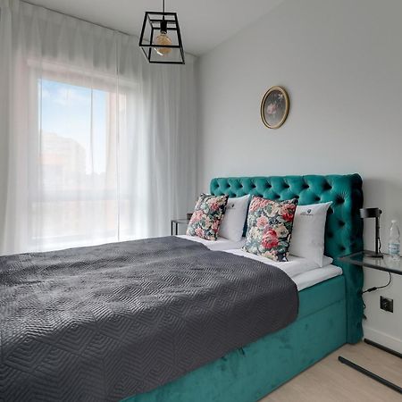 Scala City Center Apartments & Studios By Lion Apartments Gdansk Bagian luar foto