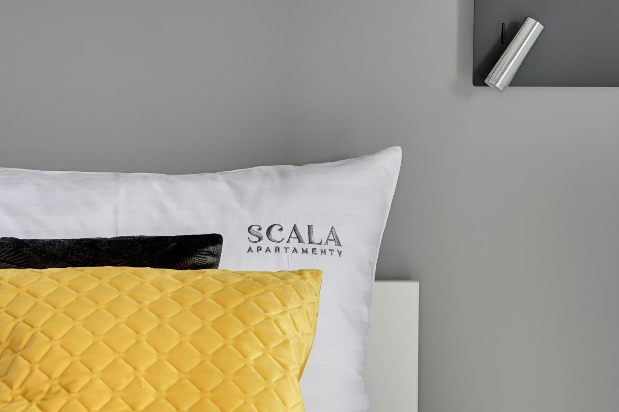 Scala City Center Apartments & Studios By Lion Apartments Gdansk Bagian luar foto