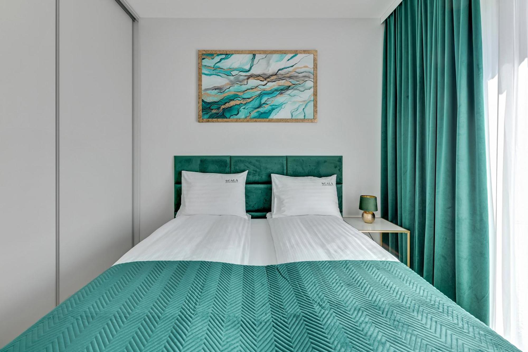 Scala City Center Apartments & Studios By Lion Apartments Gdansk Bagian luar foto