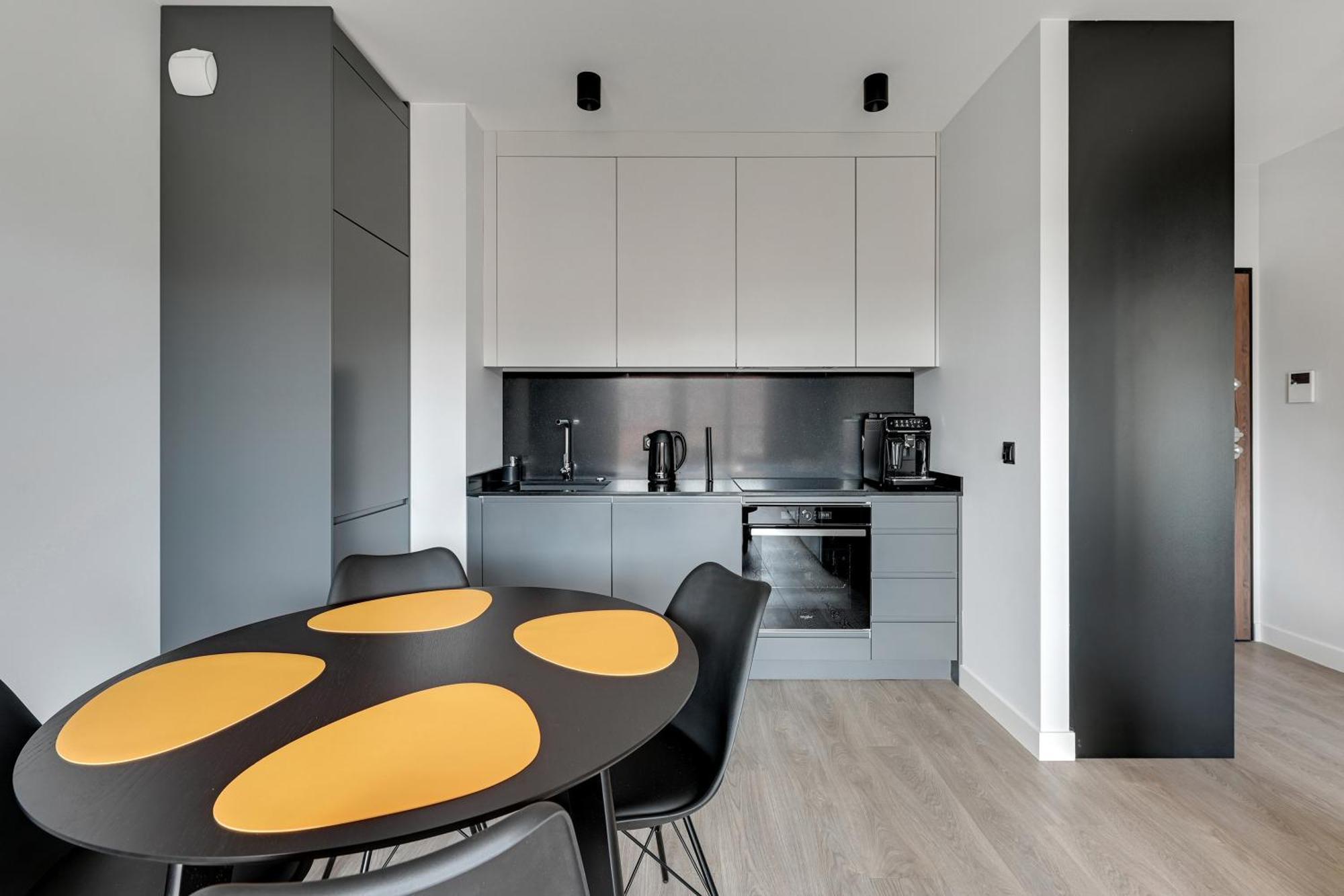 Scala City Center Apartments & Studios By Lion Apartments Gdansk Bagian luar foto