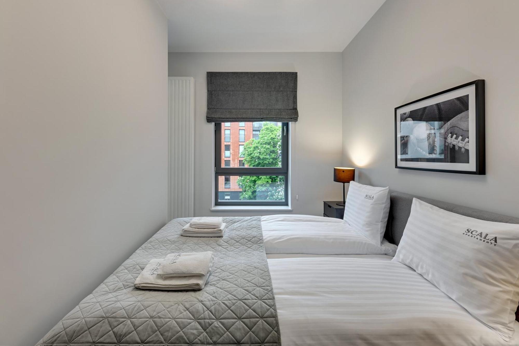 Scala City Center Apartments & Studios By Lion Apartments Gdansk Bagian luar foto